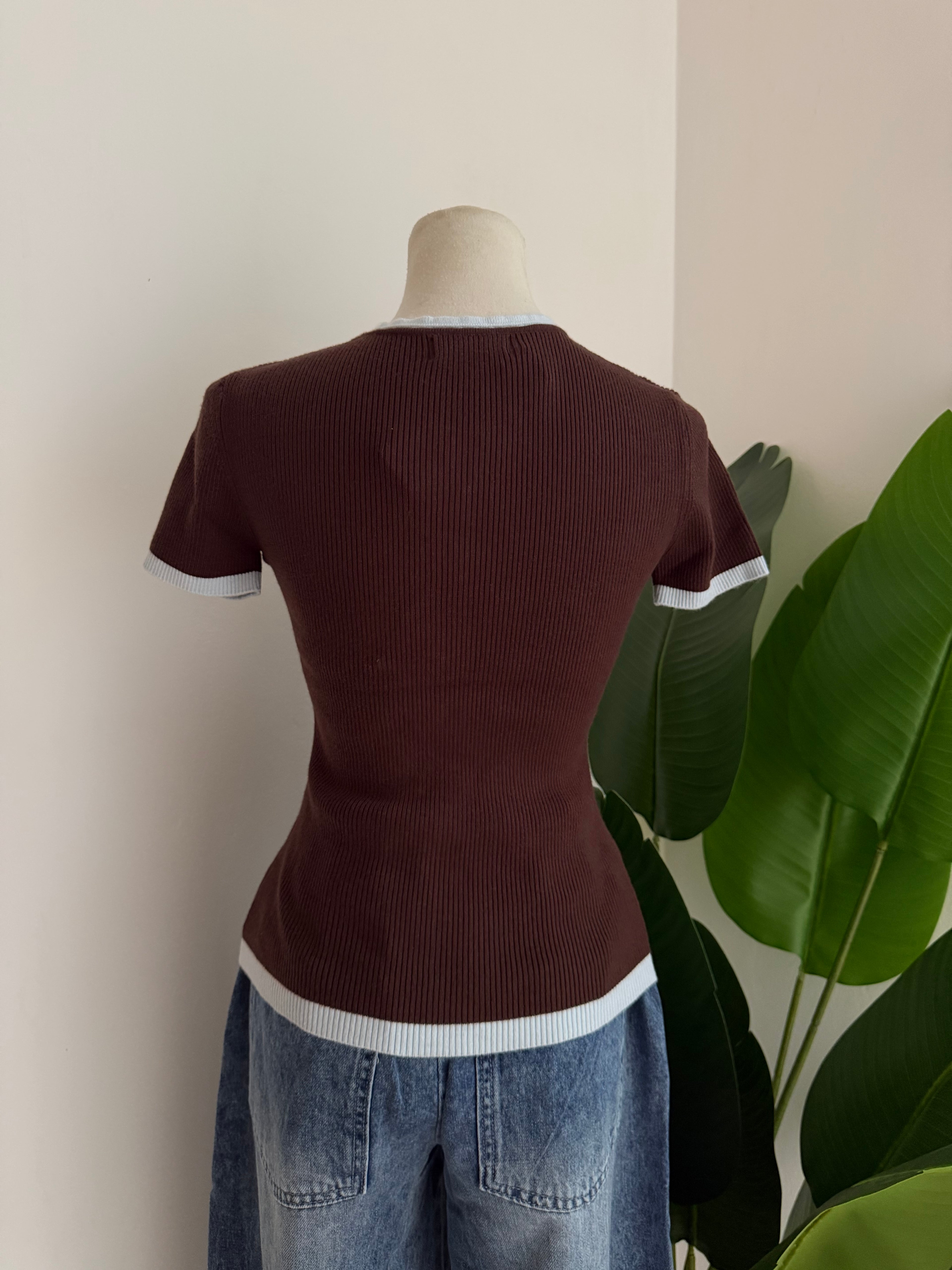 Blusa tejida café