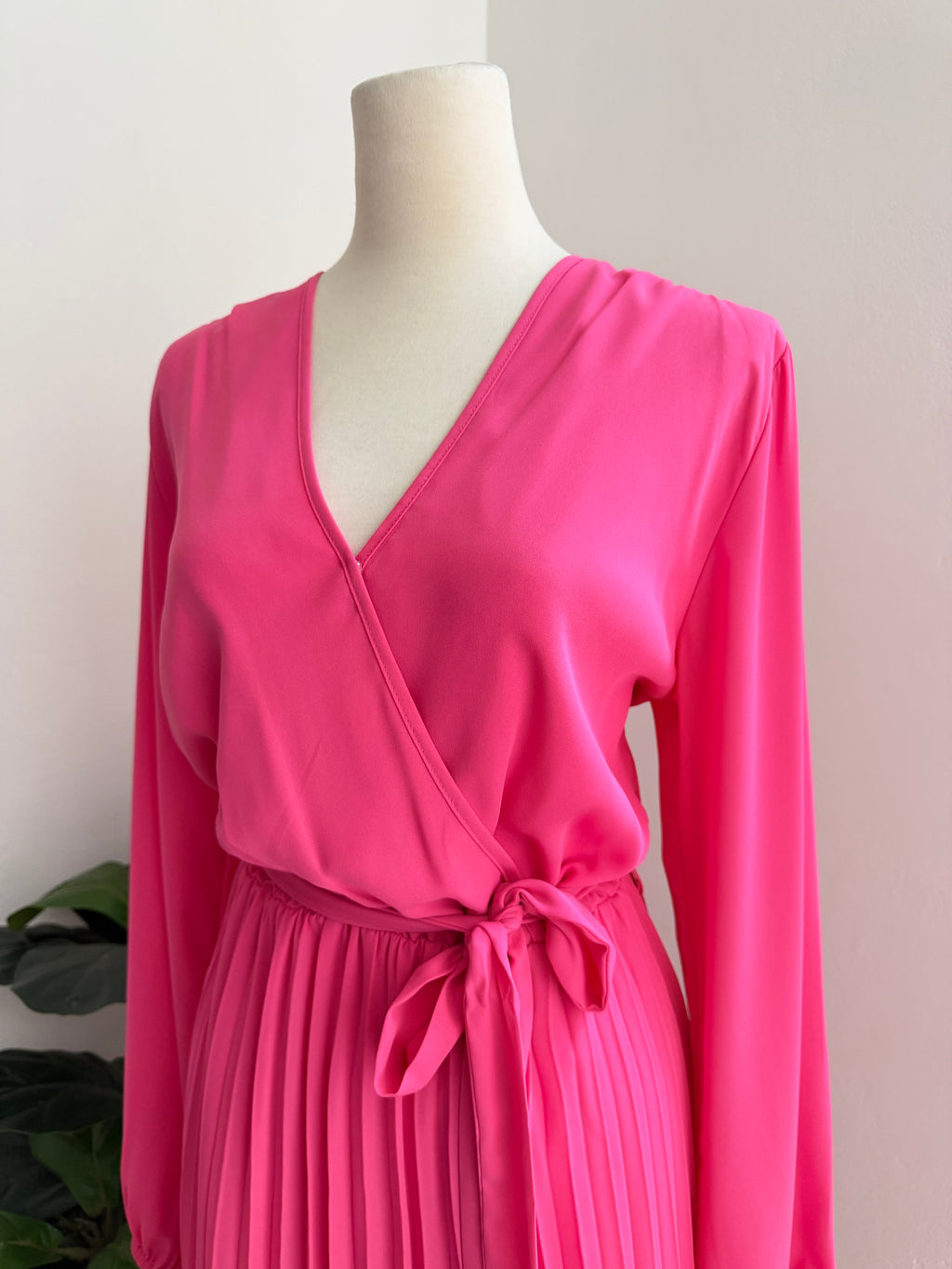 Vestido midi plisado