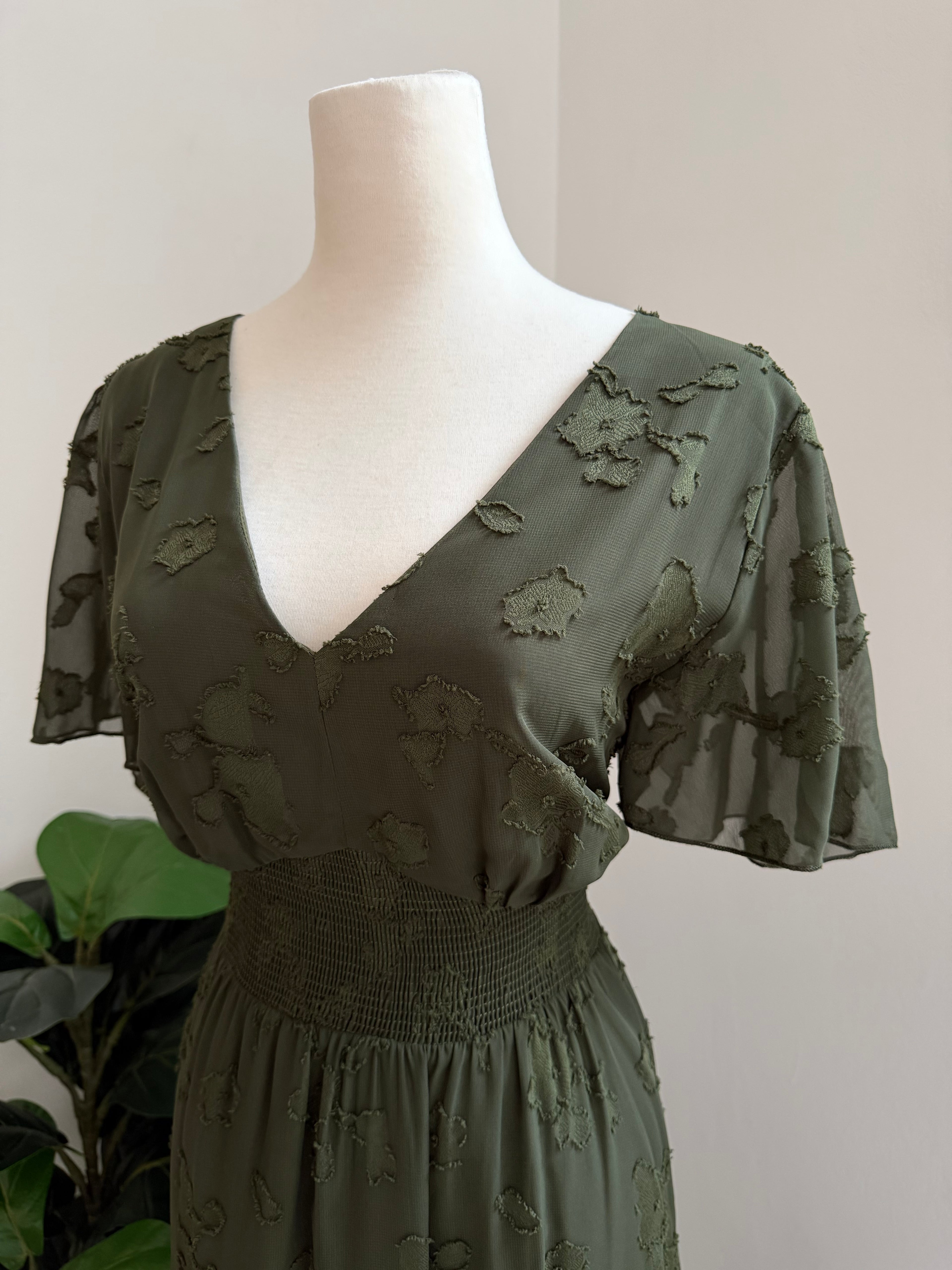 Vestido largo verde musgo