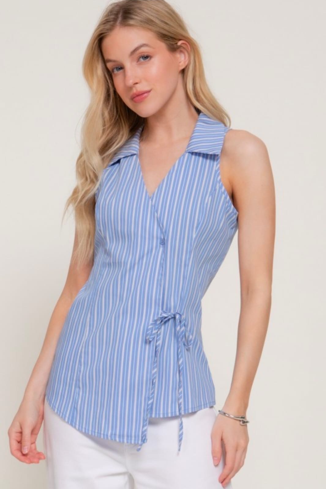 Blusa asimétrica celeste