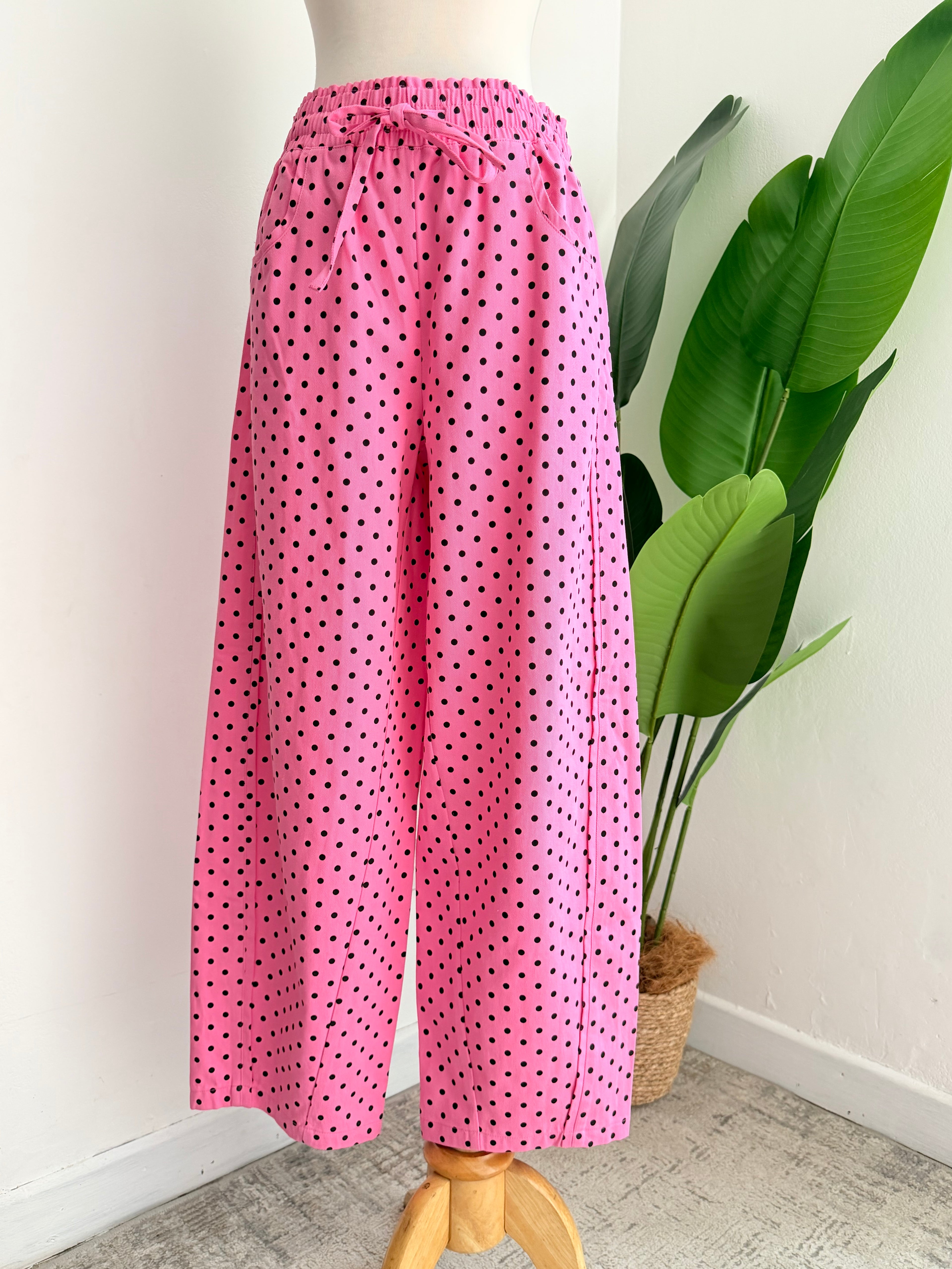 Pantalón Barrel polka rosa