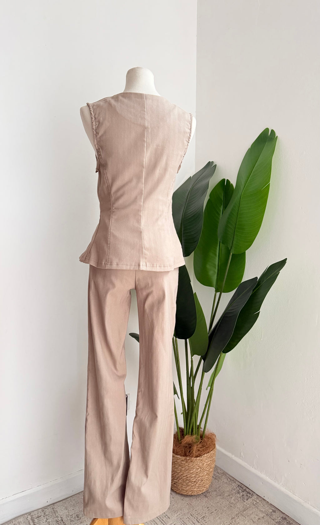 Conjunto beige
