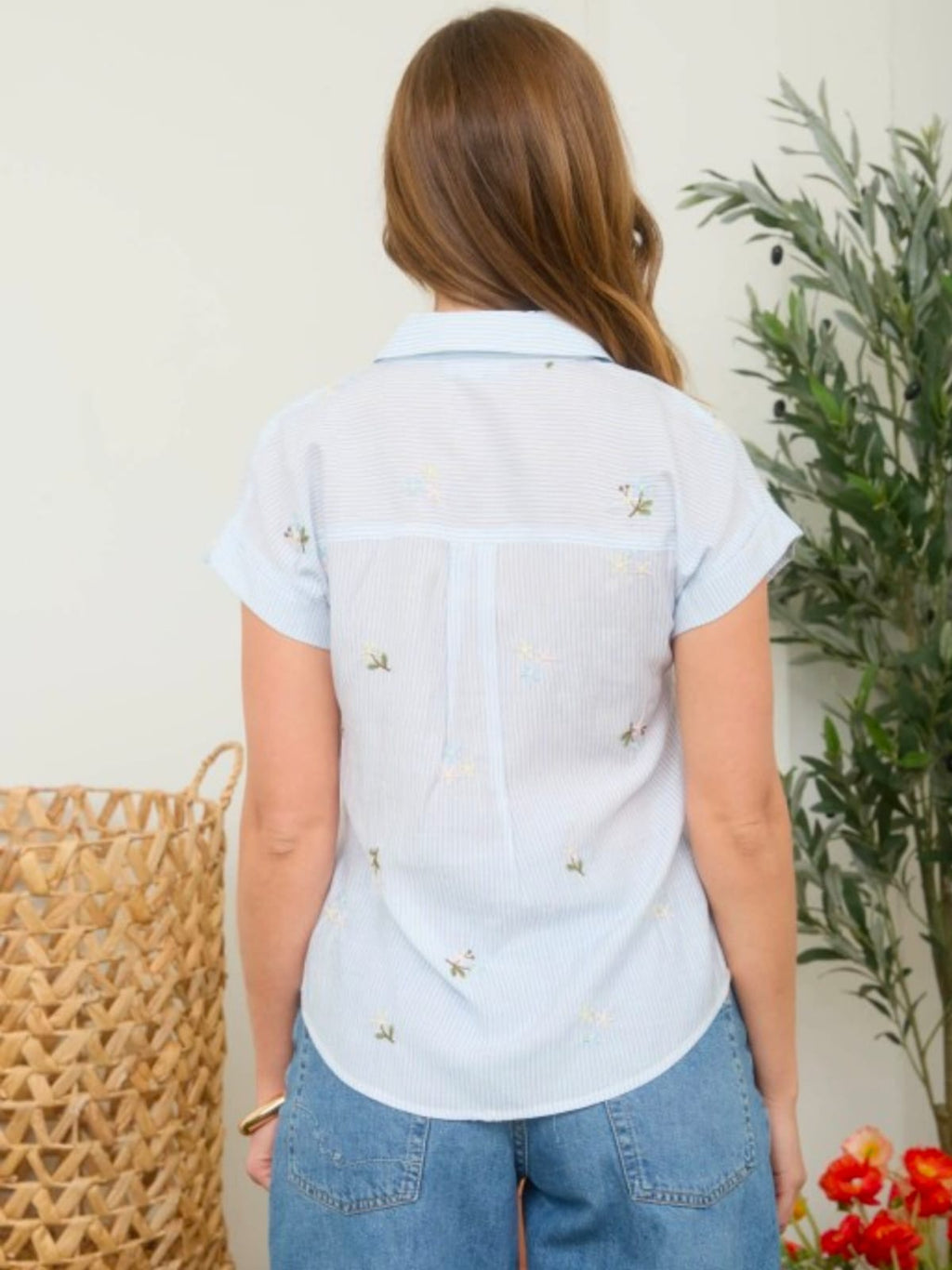 Blusa florecidas bordada